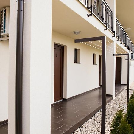 Jazmin Apartmany Veľký Meder Buitenkant foto