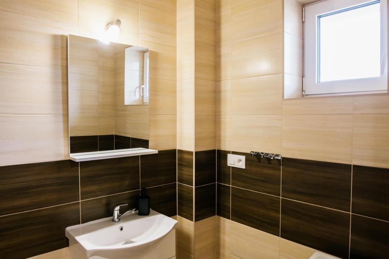 Jazmin Apartmany Veľký Meder Buitenkant foto