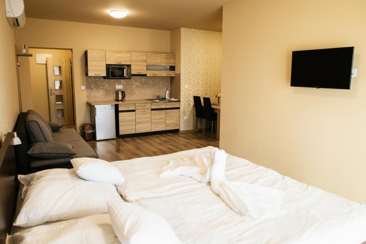 Jazmin Apartmany Veľký Meder Buitenkant foto